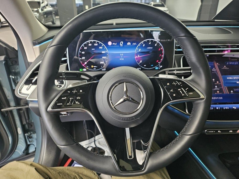 E200