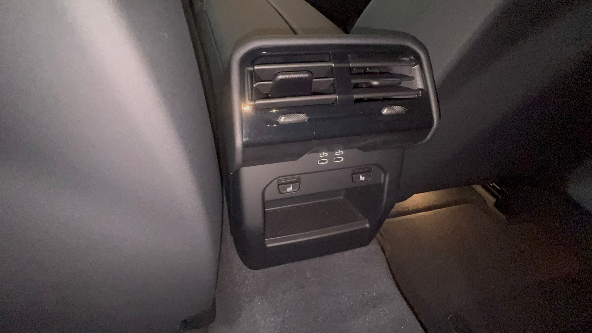 BMW 520i MKIT بلاك أديشن