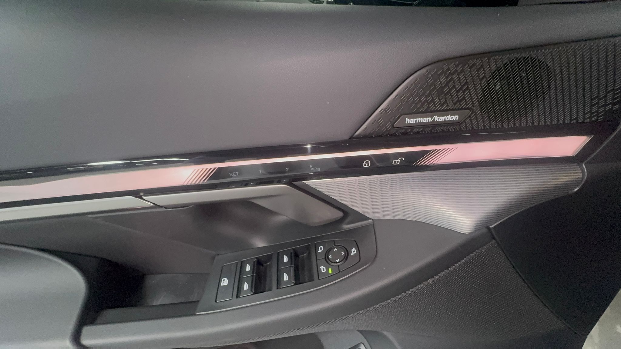 BMW 520i MKIT بلاك أديشن