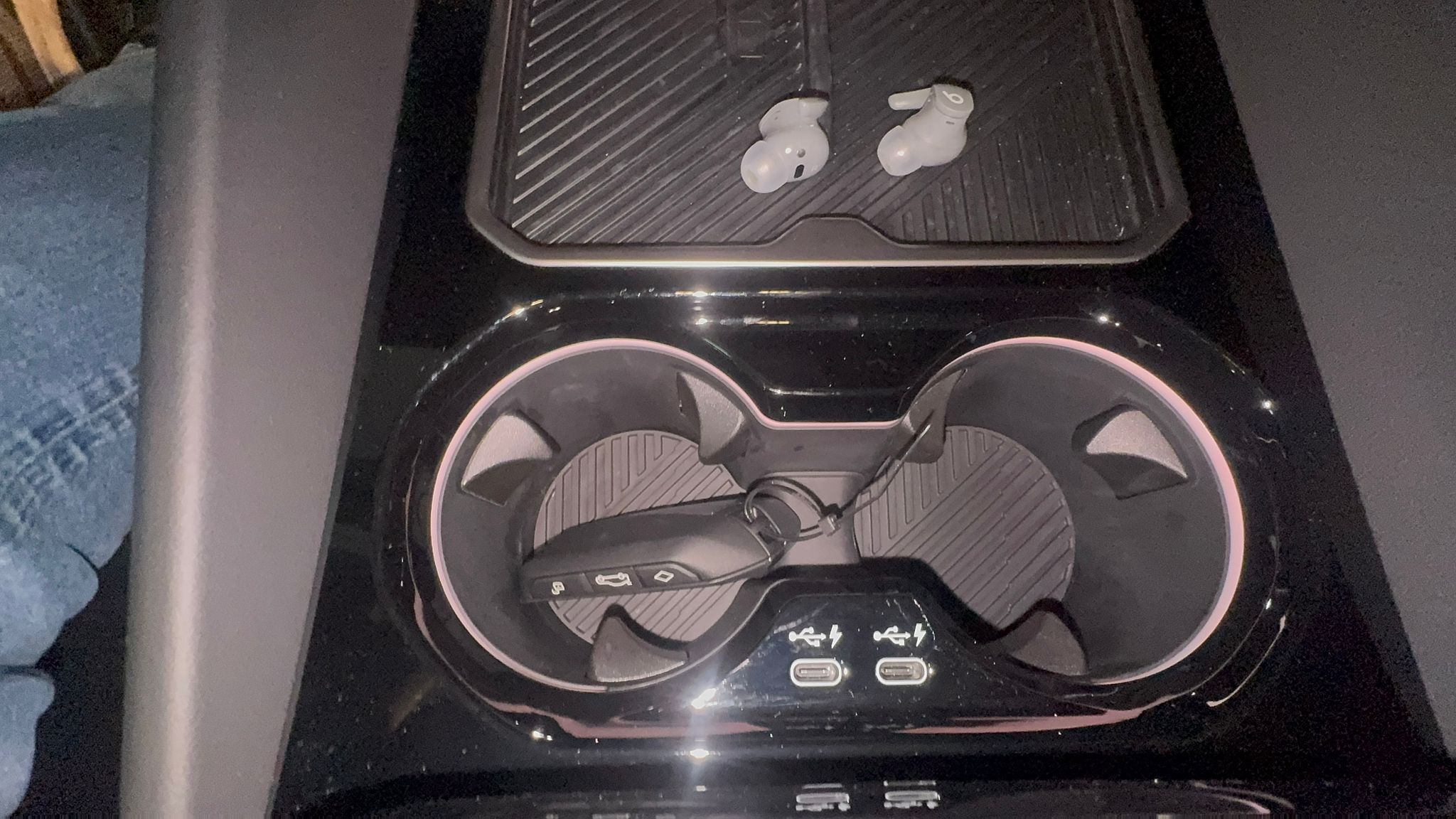 BMW 520i MKIT بلاك أديشن