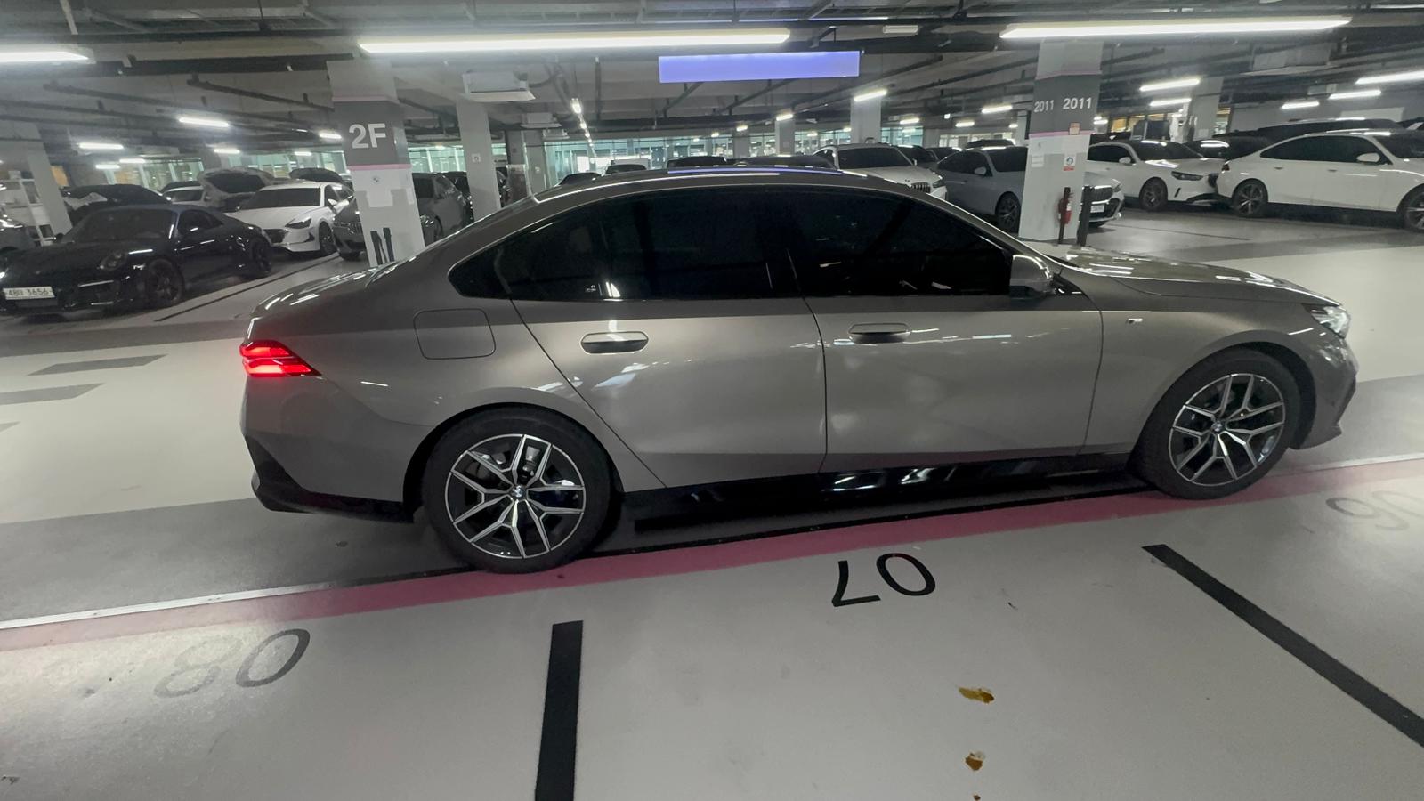 BMW 520i MKIT بلاك أديشن