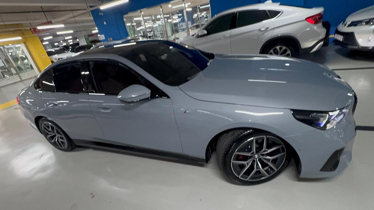 BMW 520i MKIT بلاك أديشن
