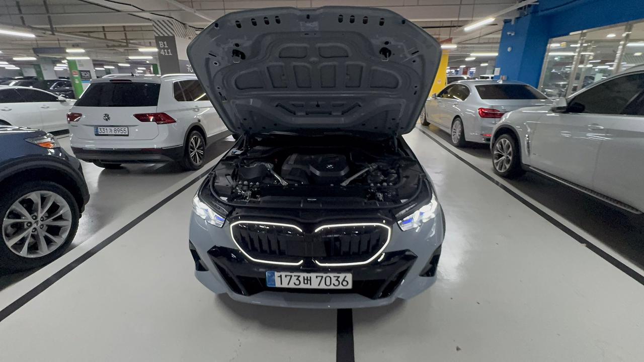 BMW 520i MKIT بلاك أديشن