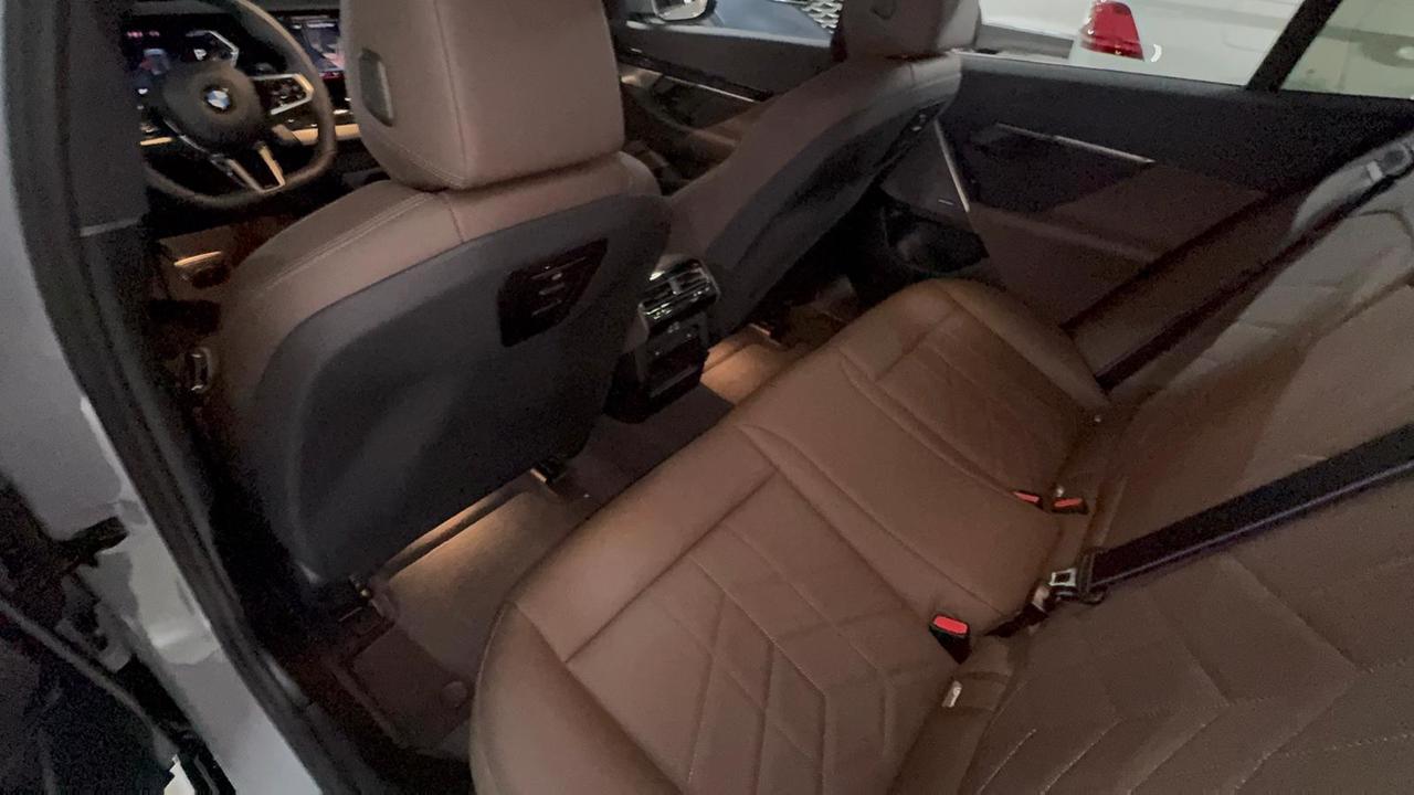 BMW 520i MKIT بلاك أديشن