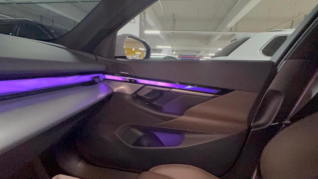 BMW 520i MKIT بلاك أديشن