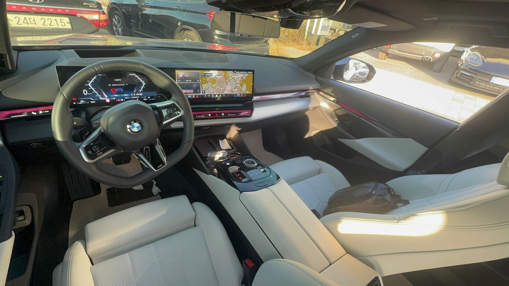  BMW 520i MKIT بلاك أديشن