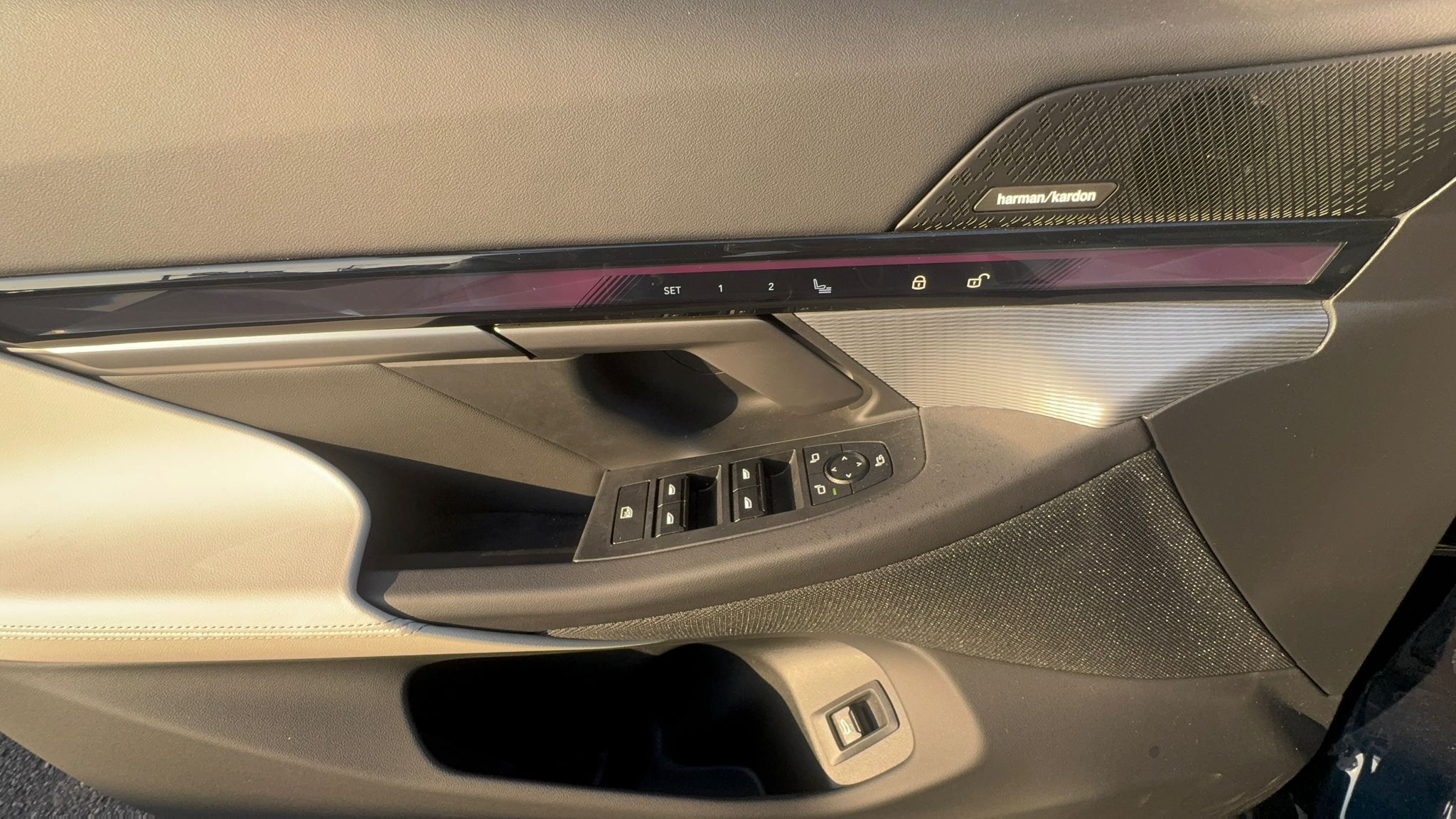  BMW 520i MKIT بلاك أديشن