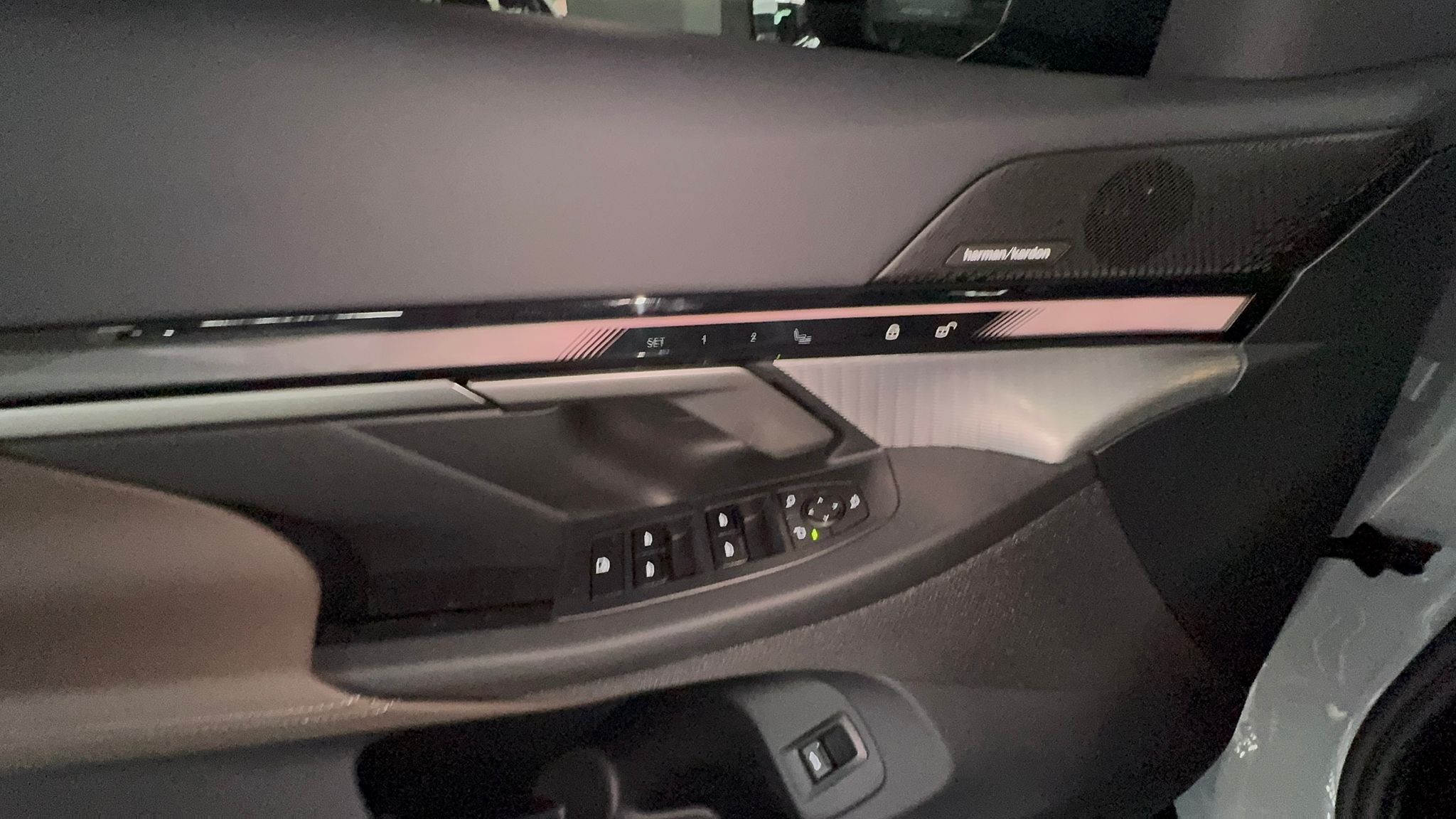 BMW 520i MKIT بلاك أديشن