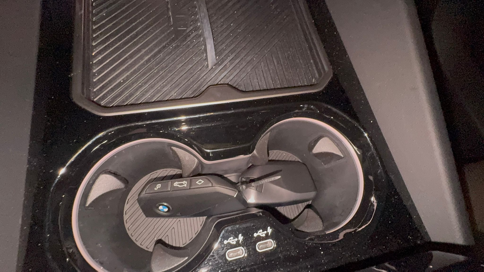 BMW 520i MKIT بلاك أديشن