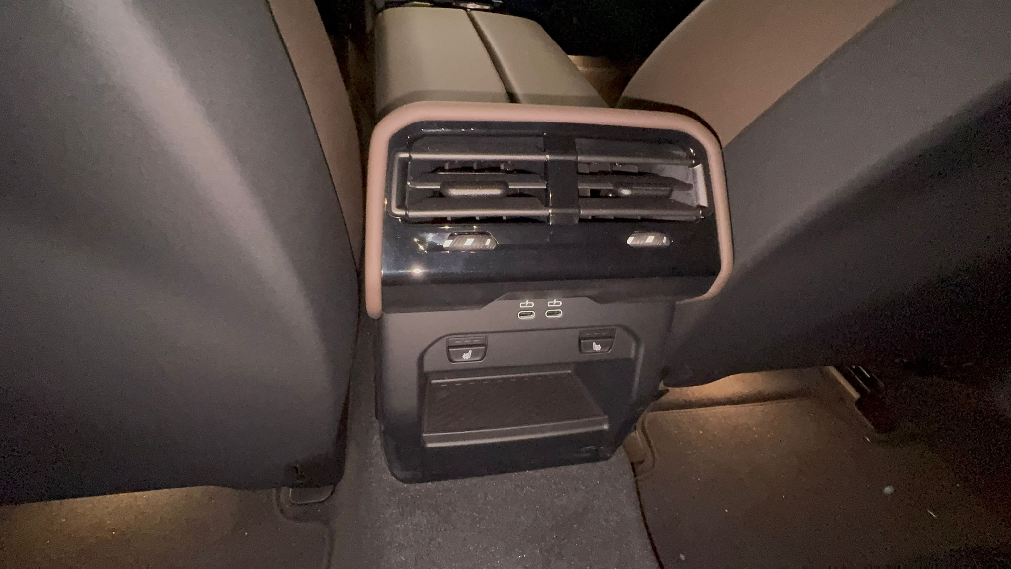 BMW 520i MKIT بلاك أديشن