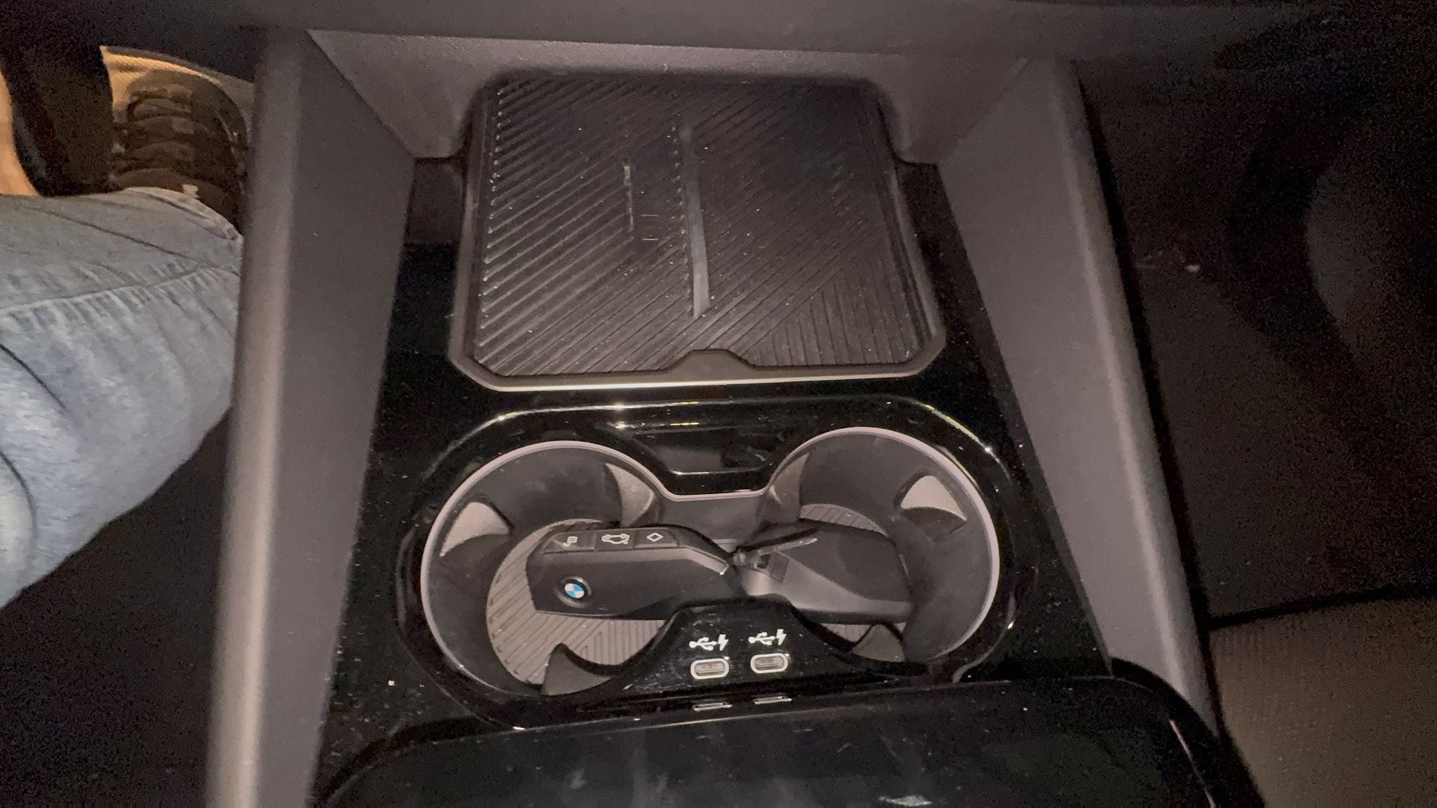 BMW 520i MKIT بلاك أديشن