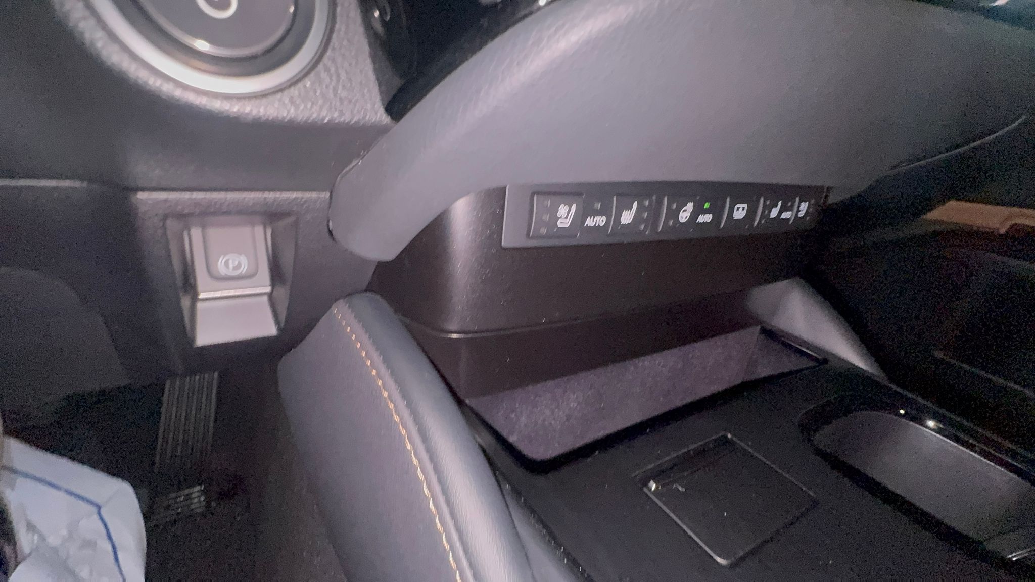 ES300 لاكشري بلس 