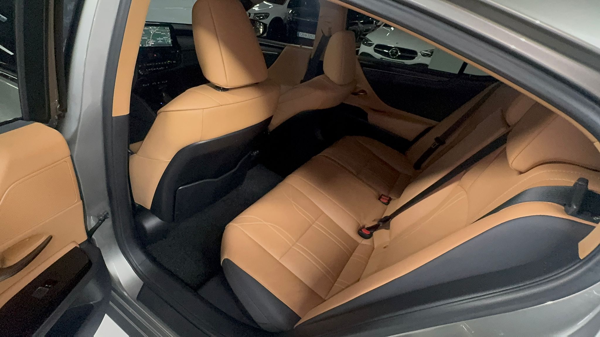 ES300 لاكشري بلس 