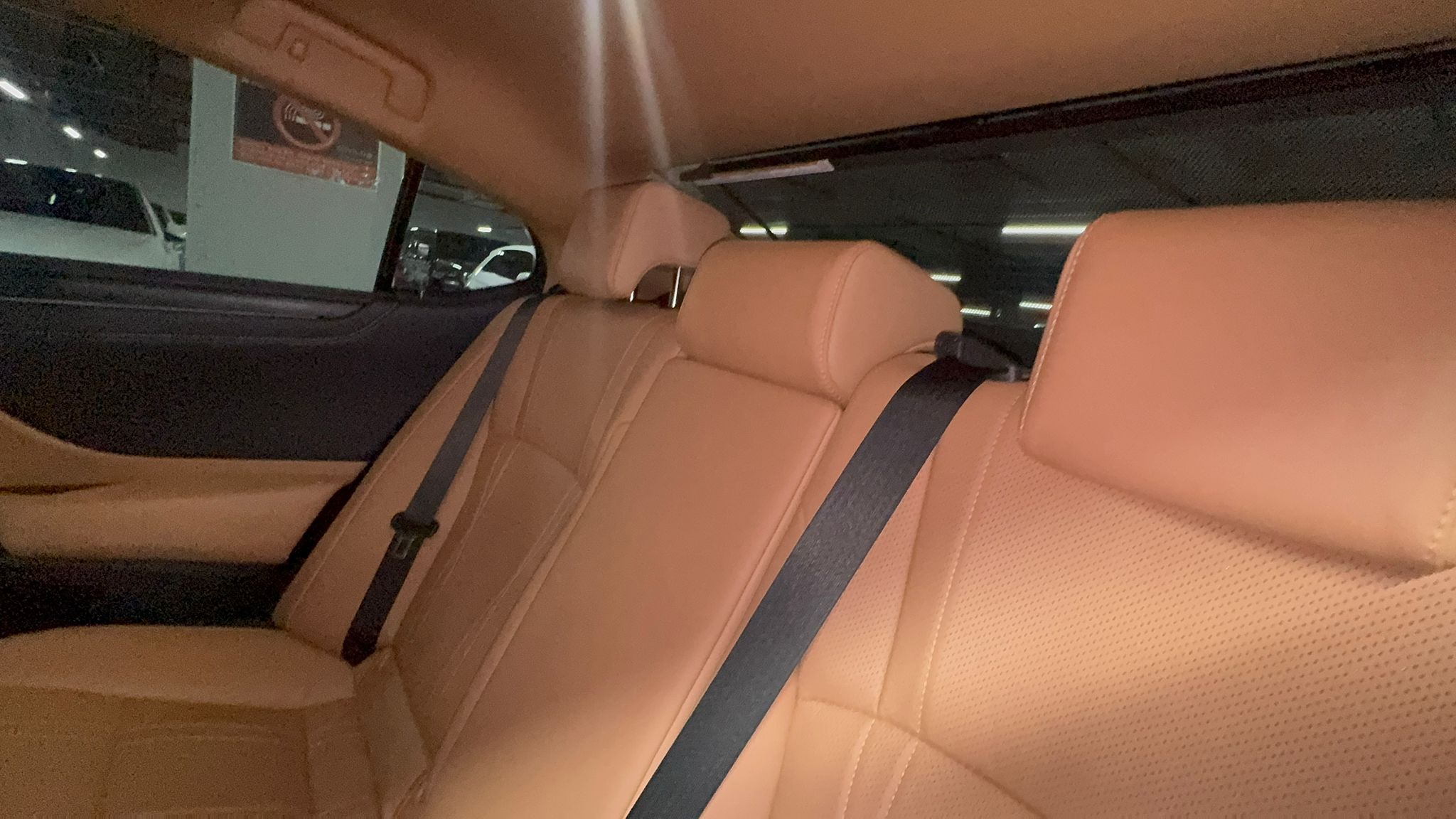 ES300 لاكشري بلس 