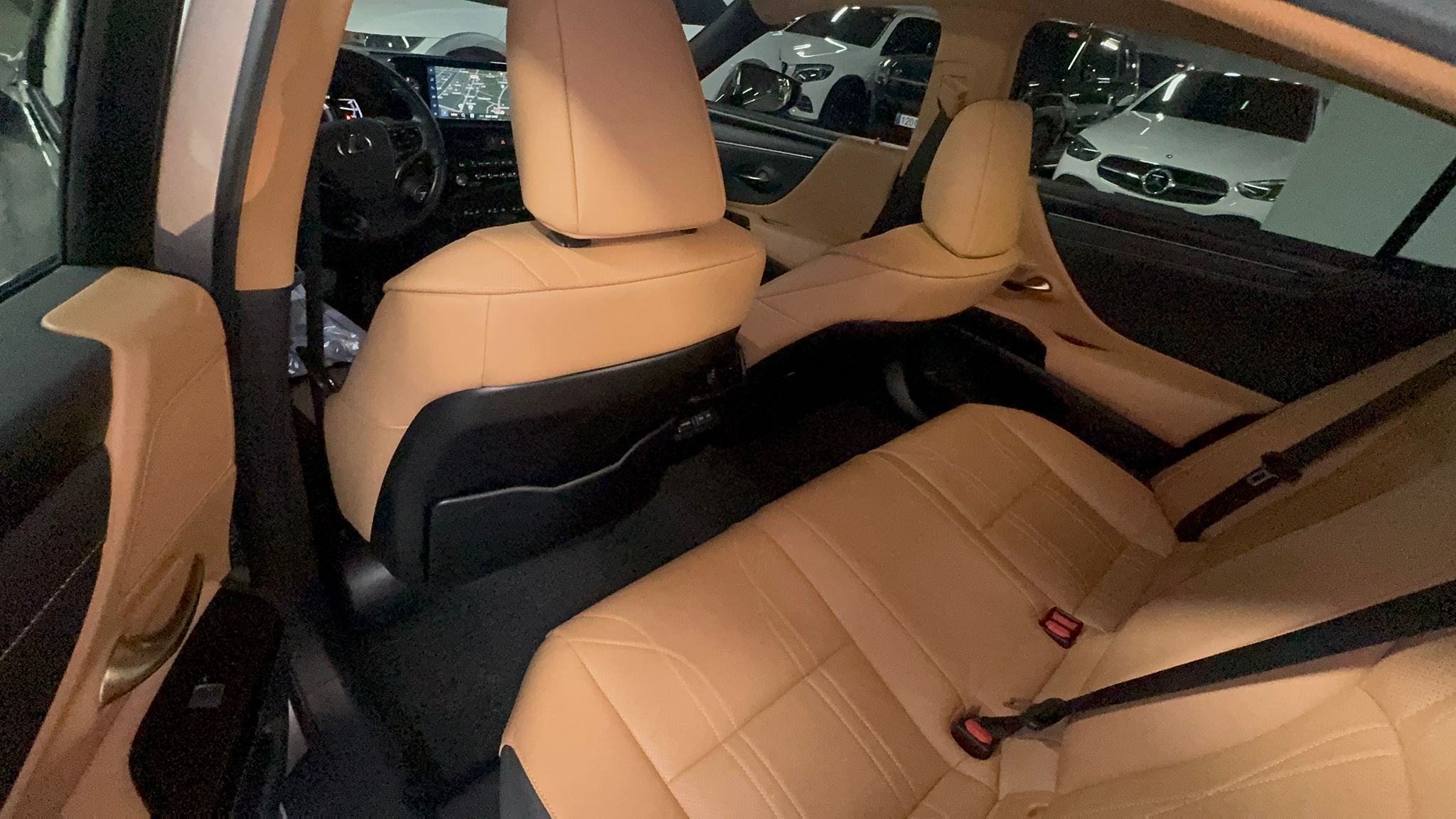 ES300 لاكشري بلس 