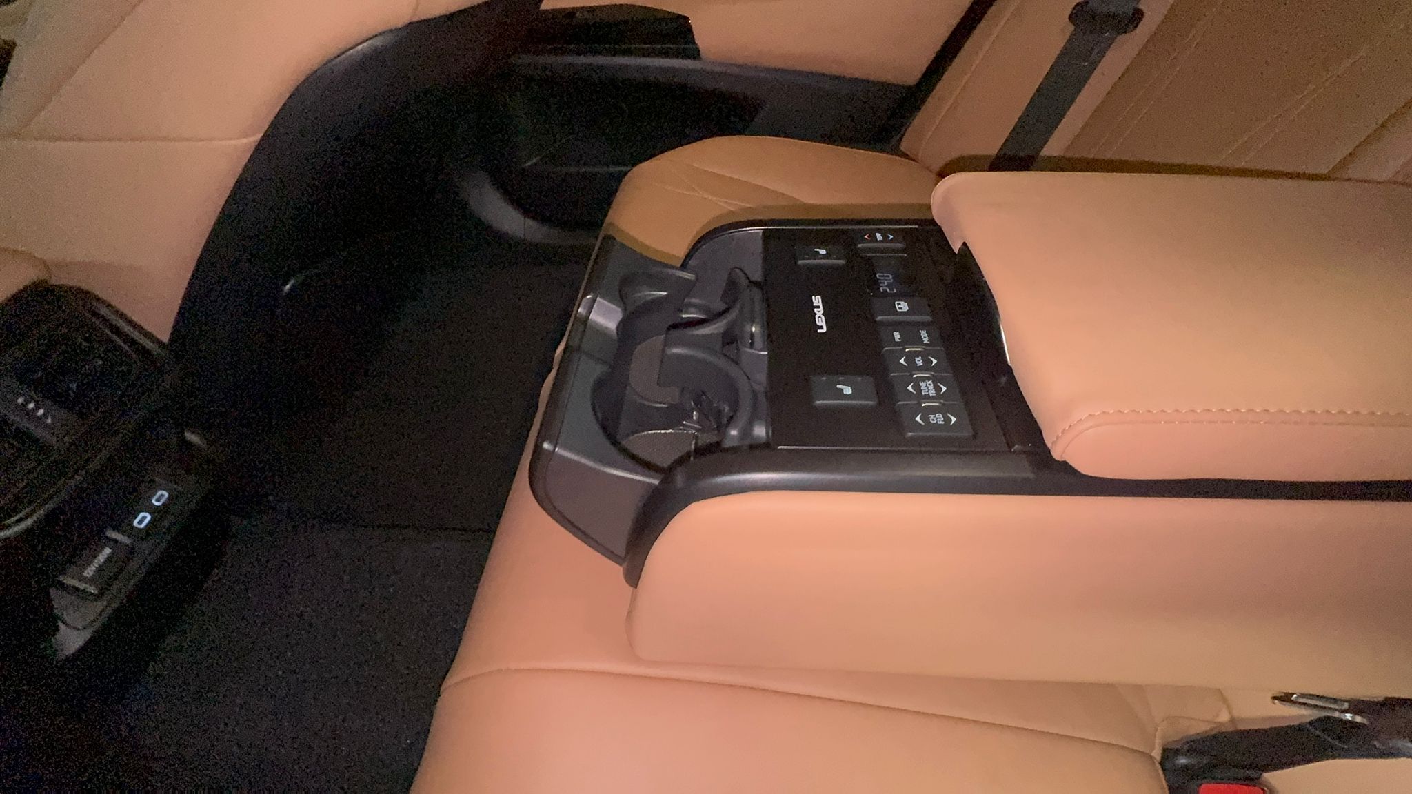 ES300 لاكشري بلس 