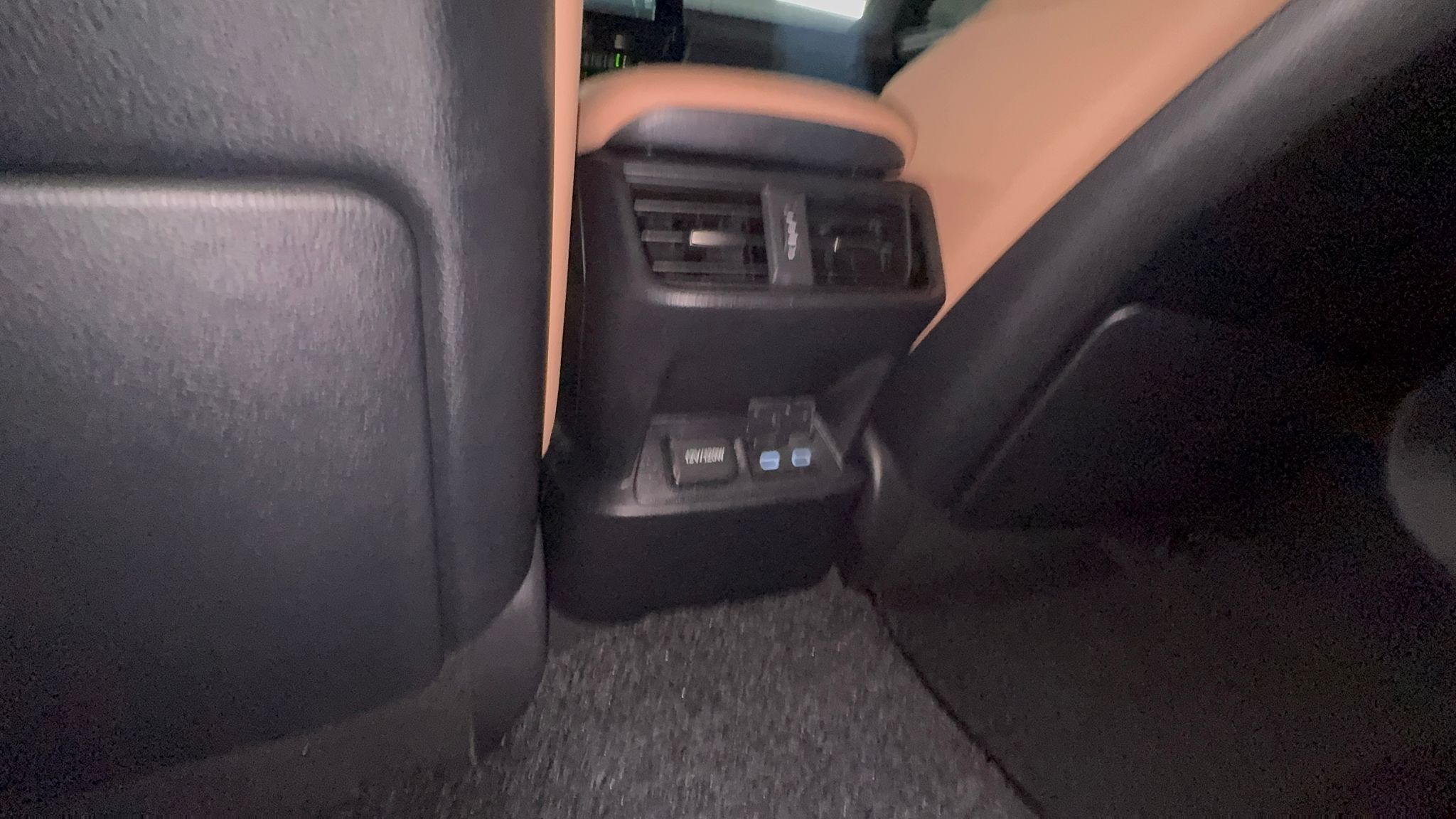 ES300 لاكشري بلس 