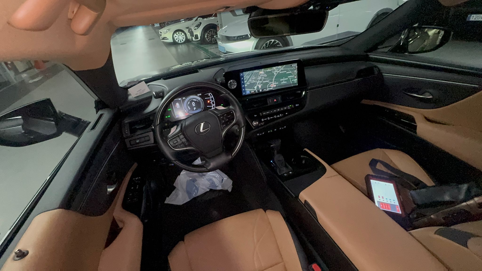 ES300 لاكشري بلس 