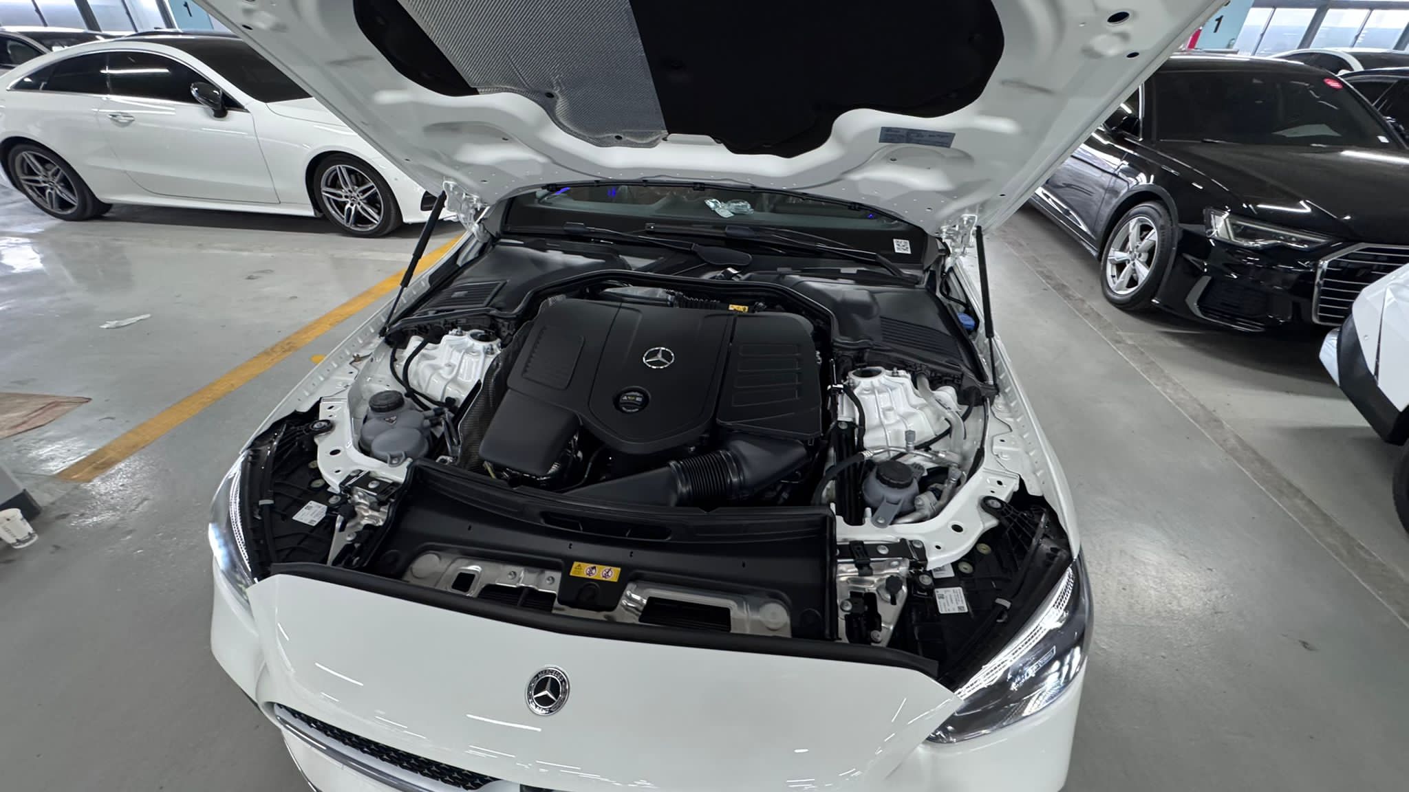 أصفاااااار C200 AMG 