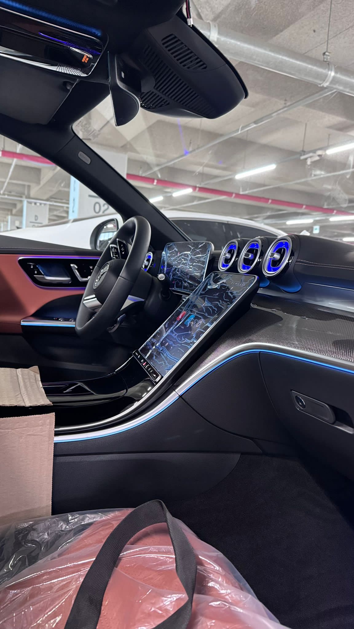 أصفاااااار C200 AMG 