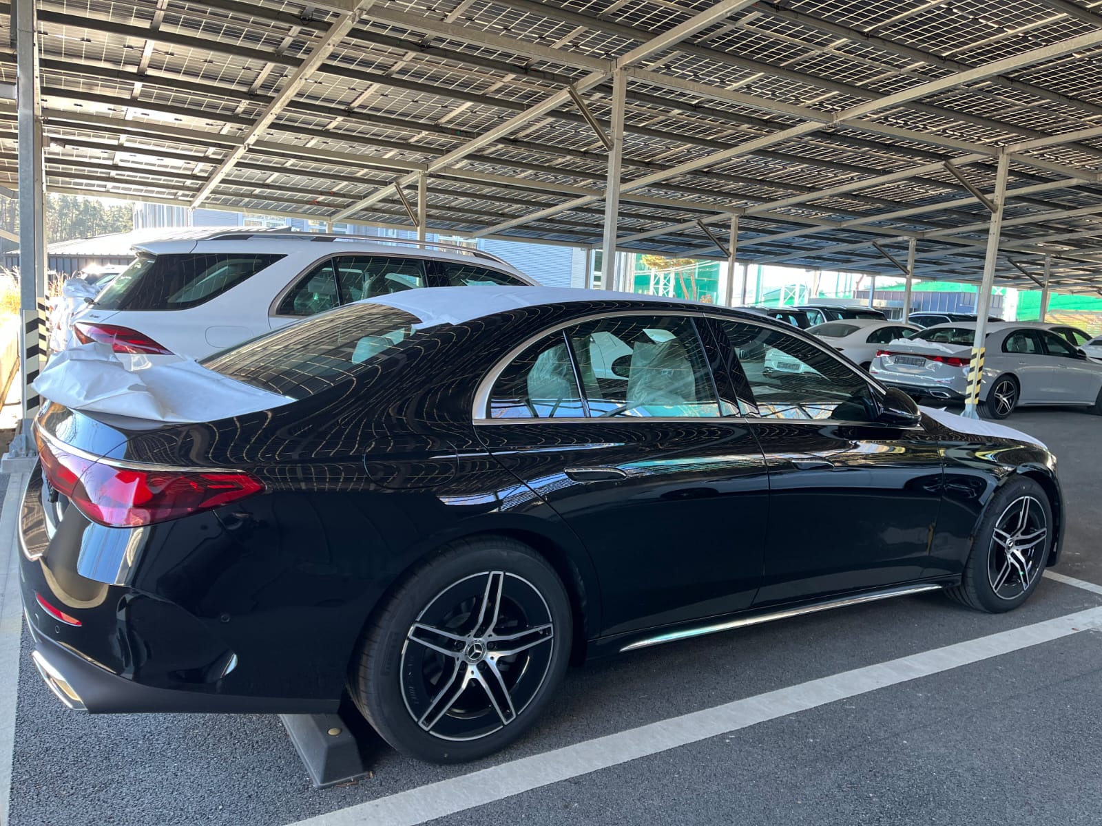 E200 AMG اصفاااار