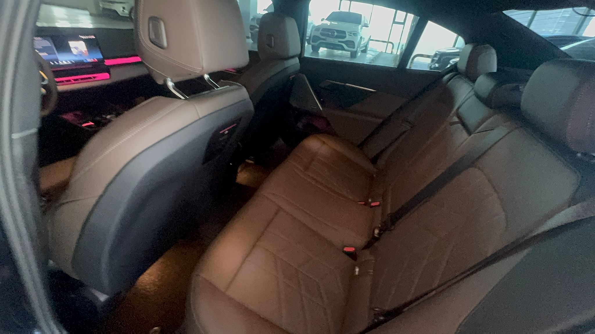 520i M KIT بلاك أديشن 