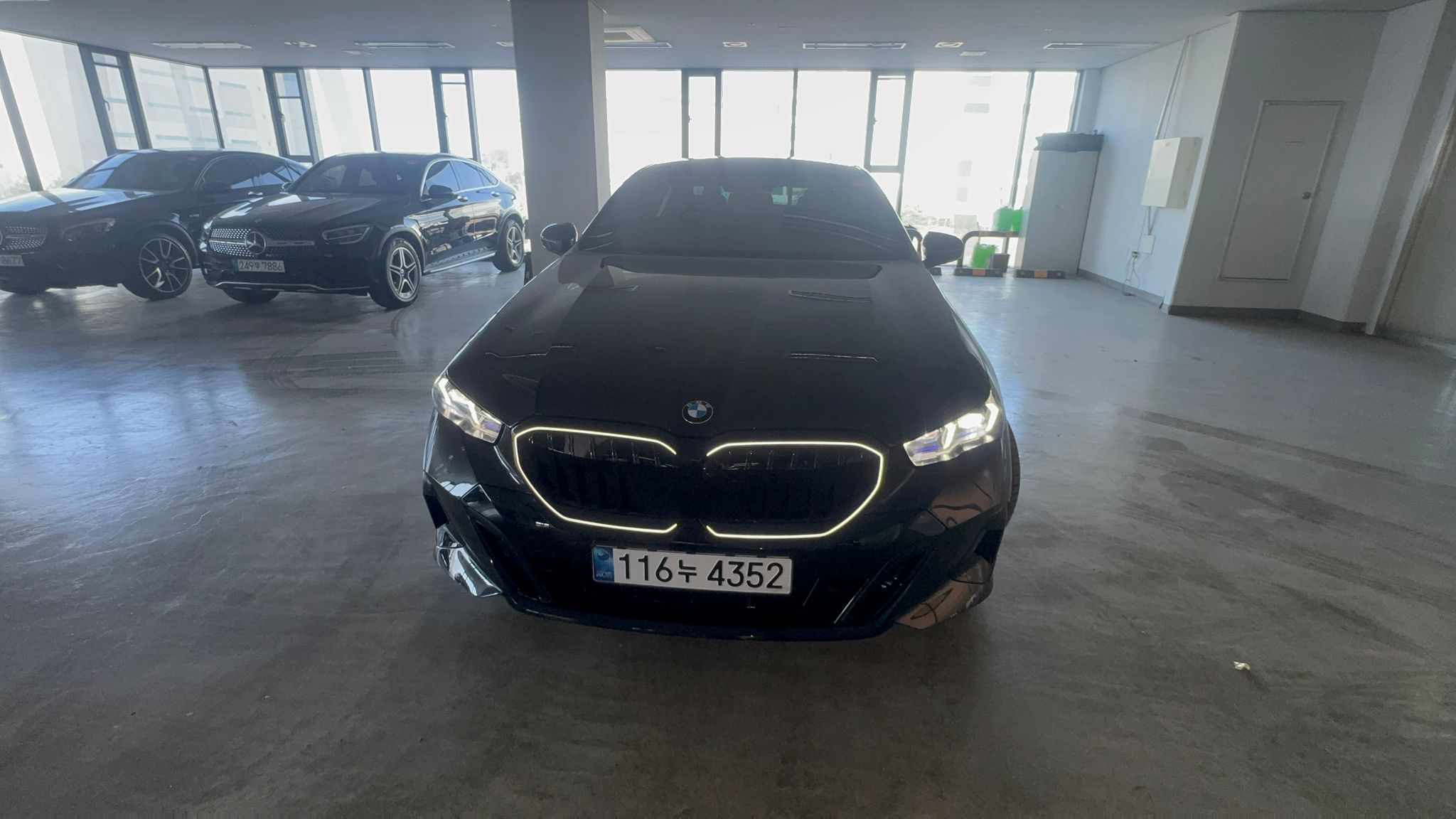 520i M KIT بلاك أديشن 