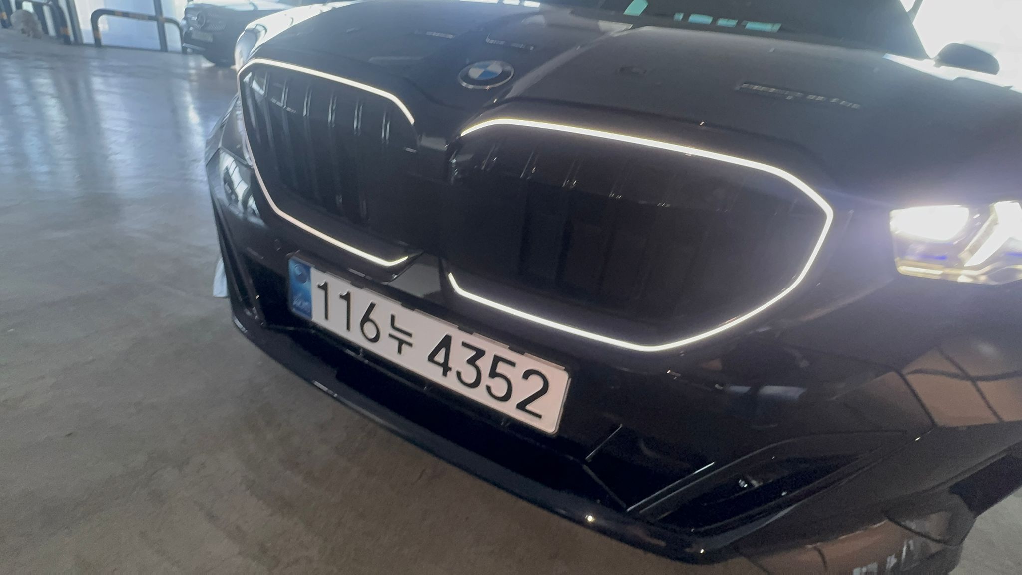 520i M KIT بلاك أديشن 