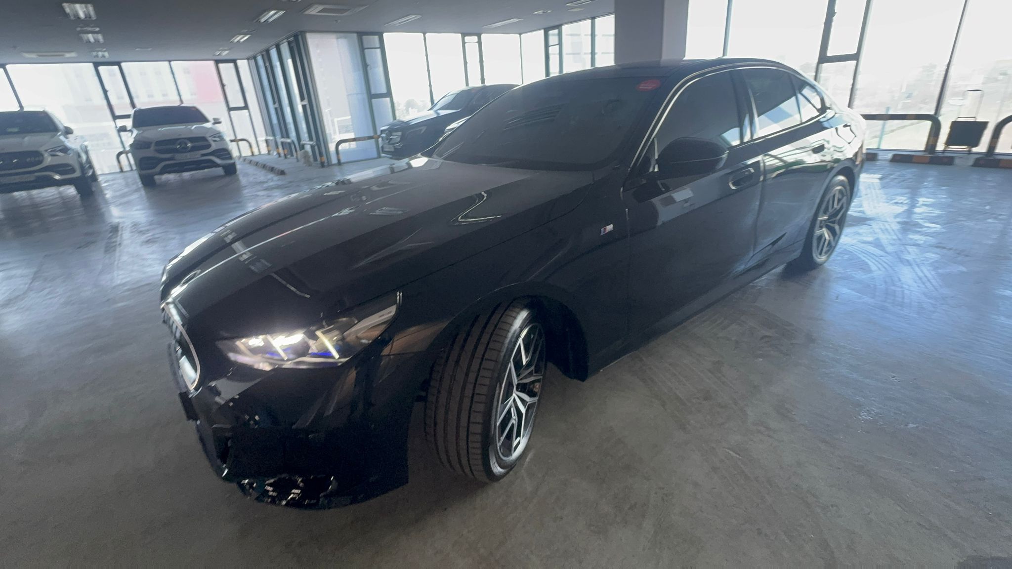 520i M KIT بلاك أديشن 