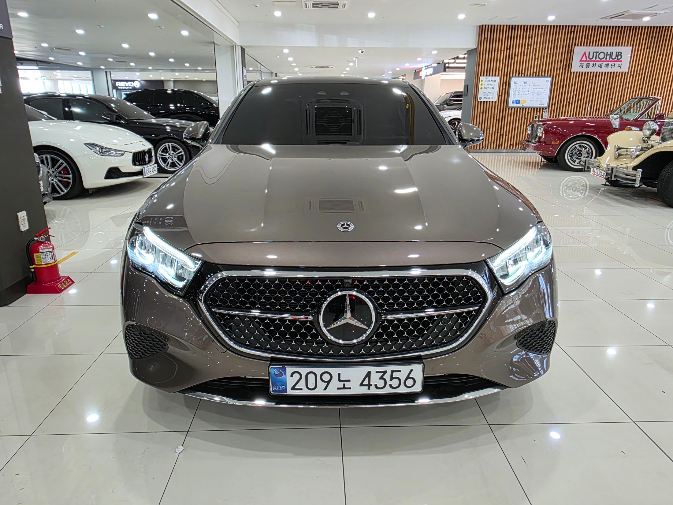 E200