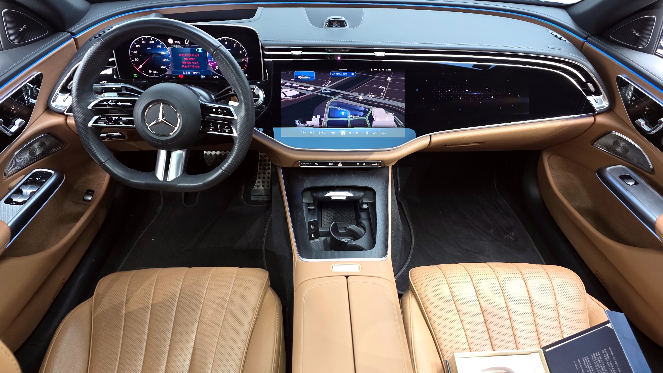 E300