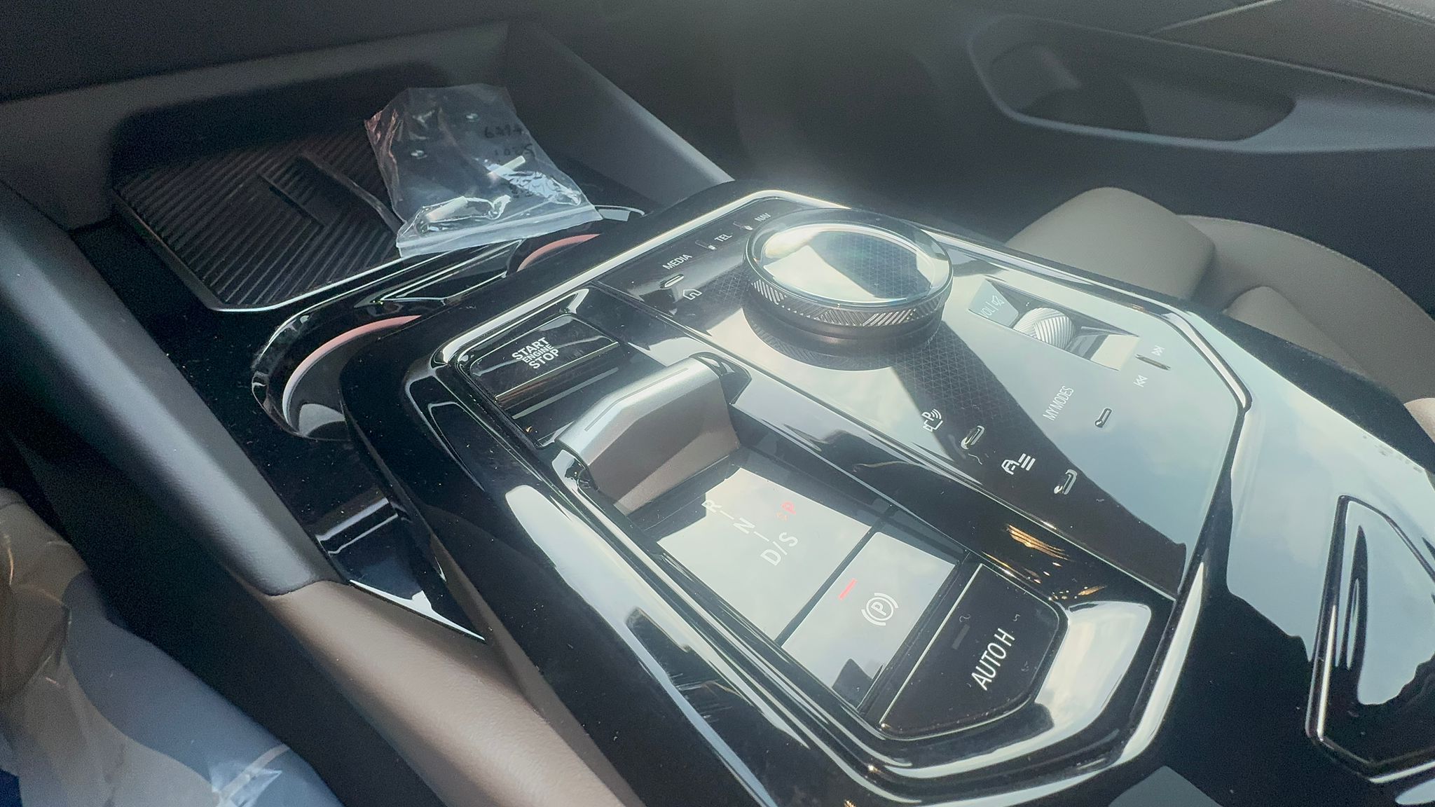 520i M KIT بلاك أديشن