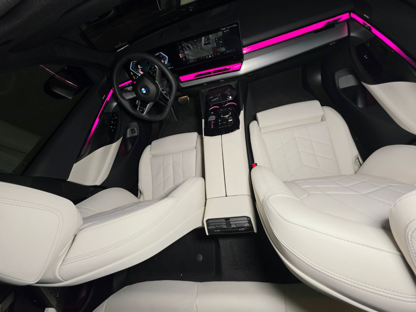 520i M KIT بلاك أديشن