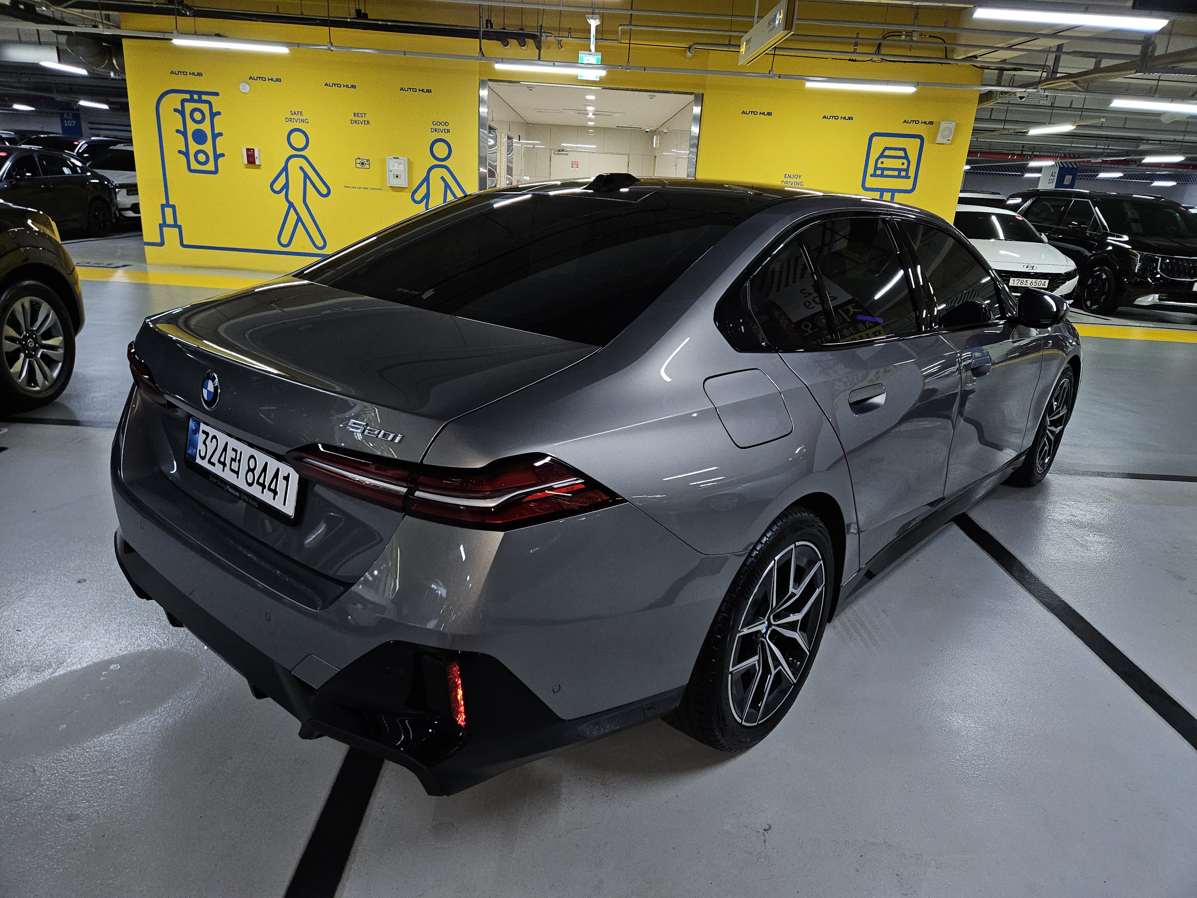 520i M KIT بلاك أديشن