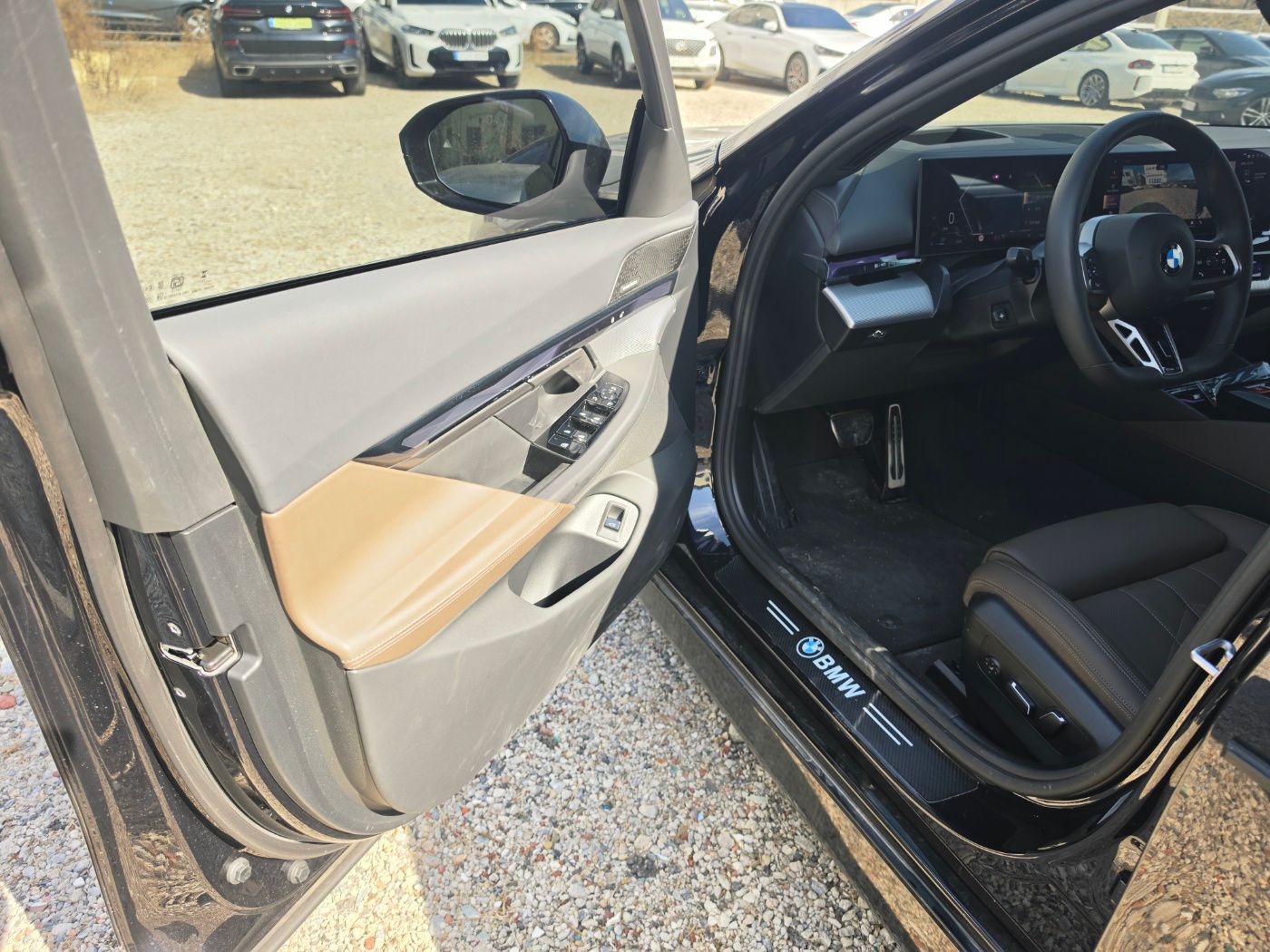 520i M KIT بلاك أديشن