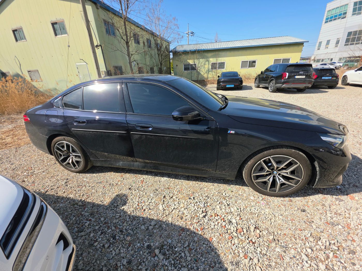 520i M KIT بلاك أديشن