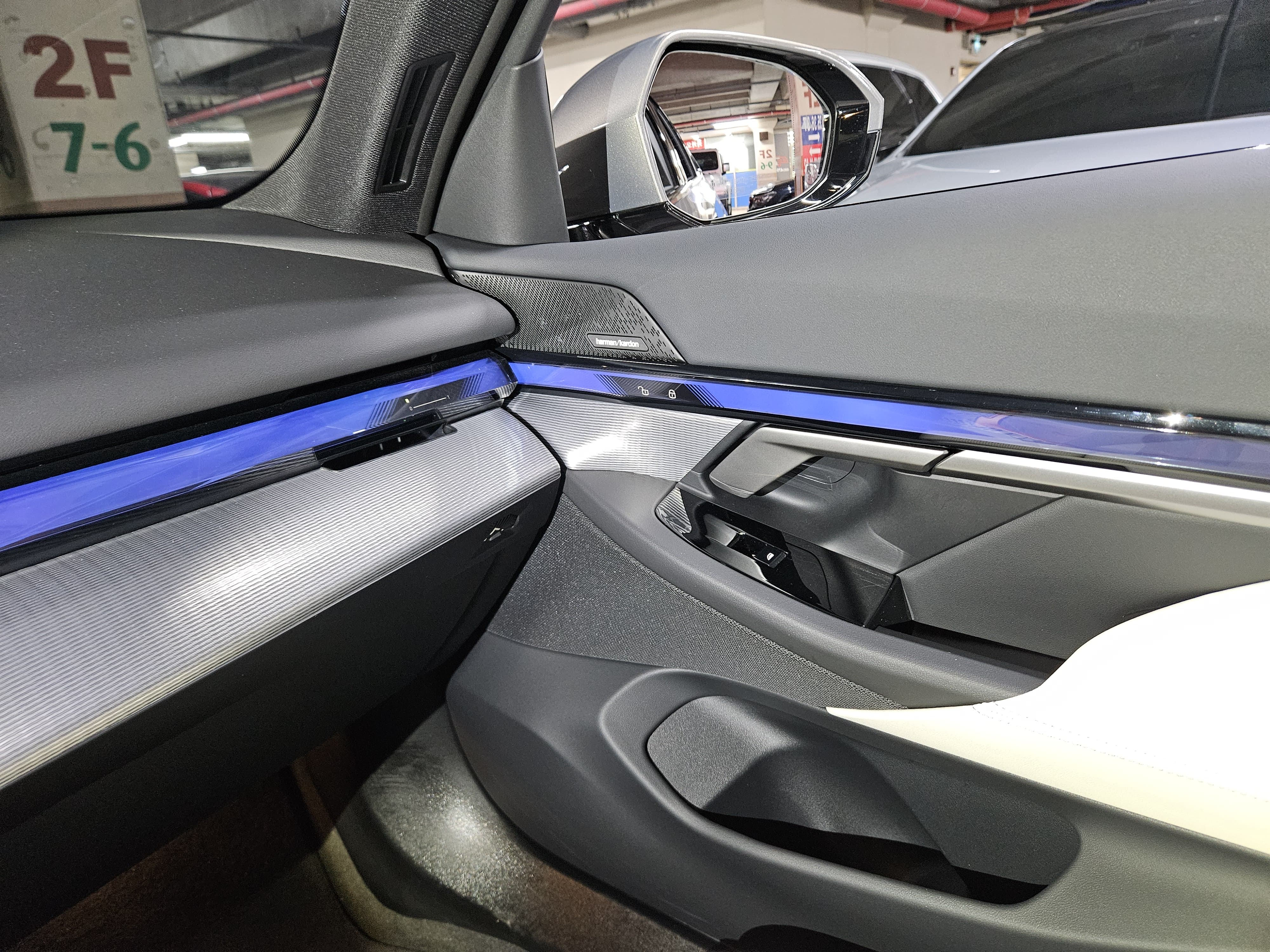 520i M KIT بلاك أديشن