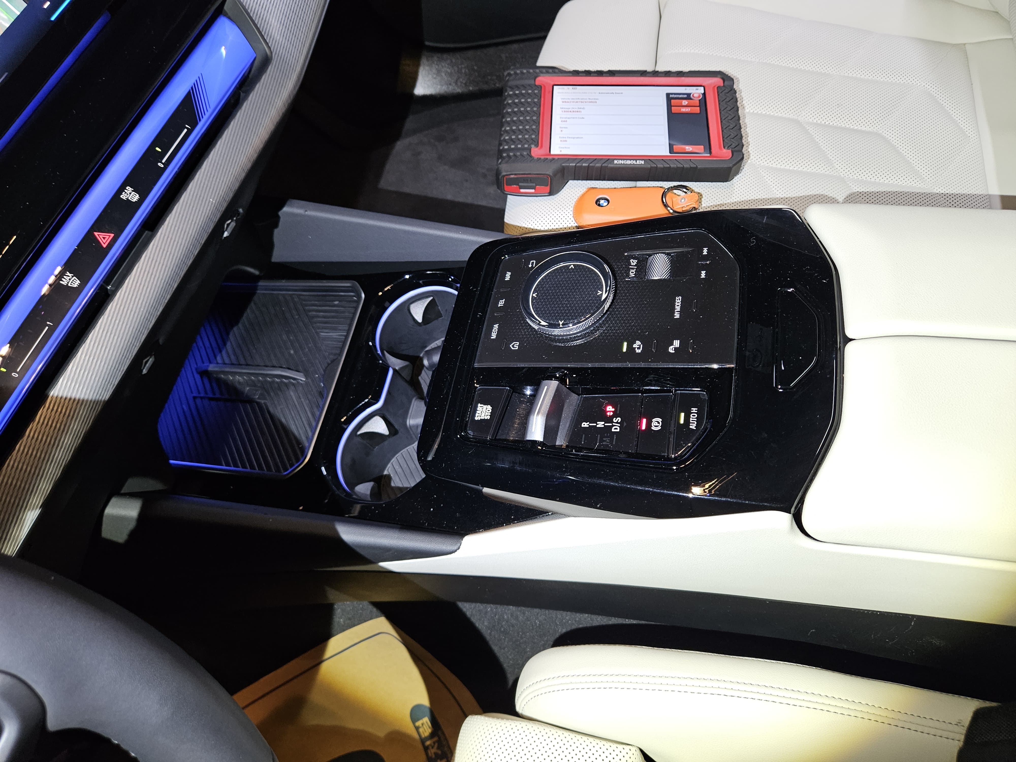 520i M KIT بلاك أديشن