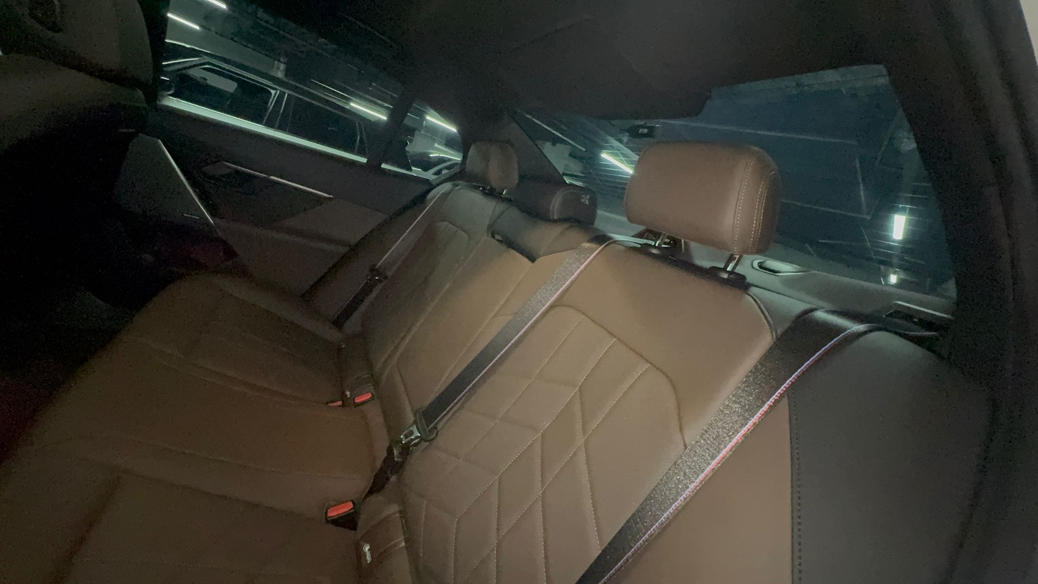 520i M KIT بلاك أديشن