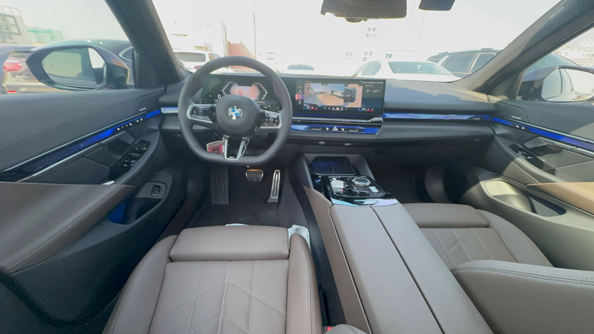 520i M KIT بلاك أديشن